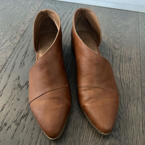 Universal Thread - Women's Wenda Cut Out Bootie Cognac - Size 7.5 - Picture 2 of 8